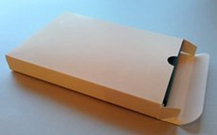 self-assemblin-cardboard-boxes-03